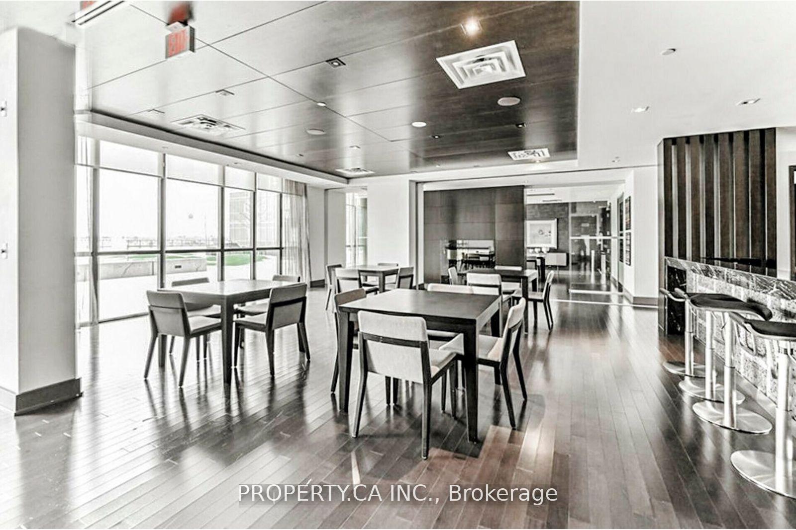 510 Curran Place E 1408