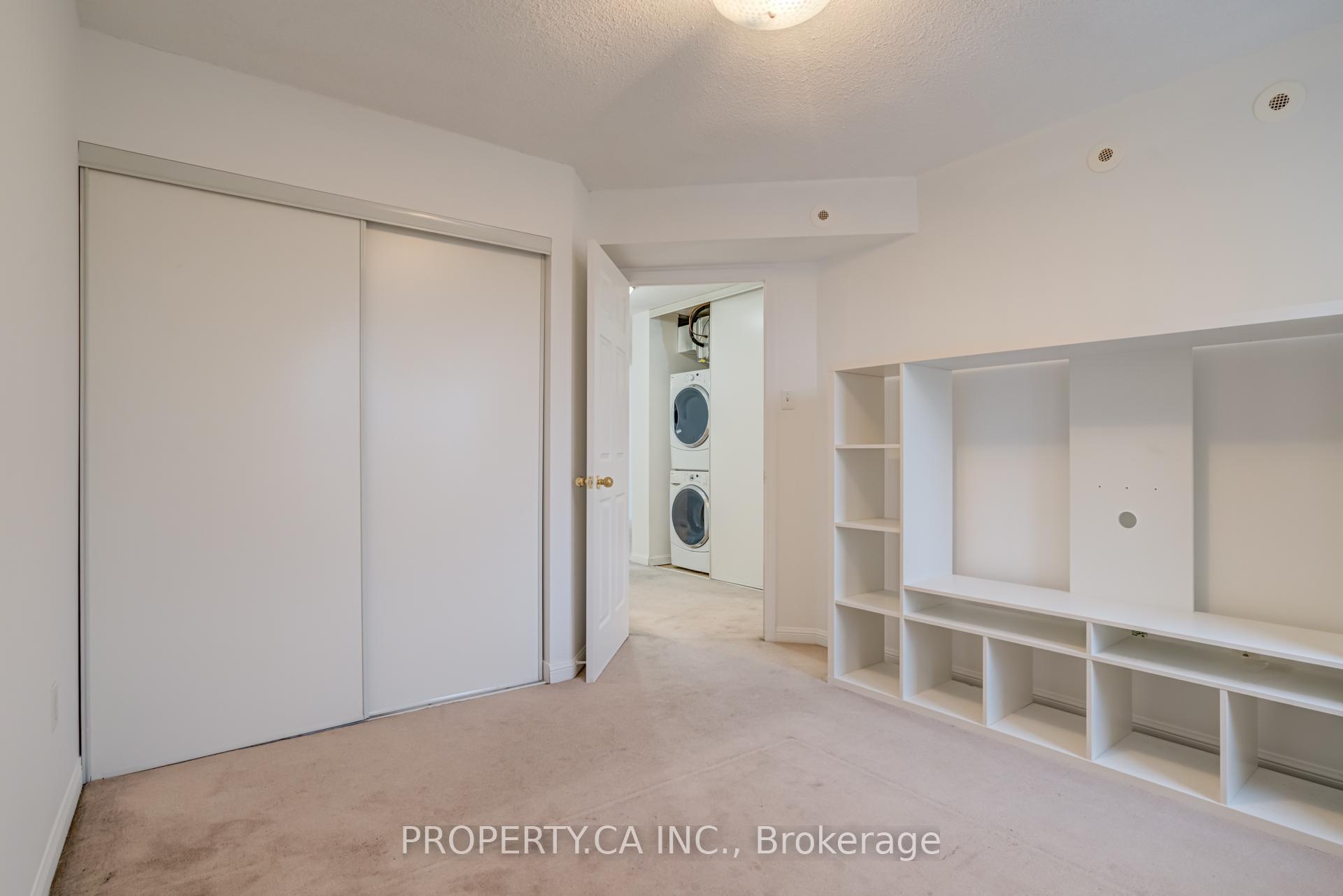 65 George Appleton Way E 2083