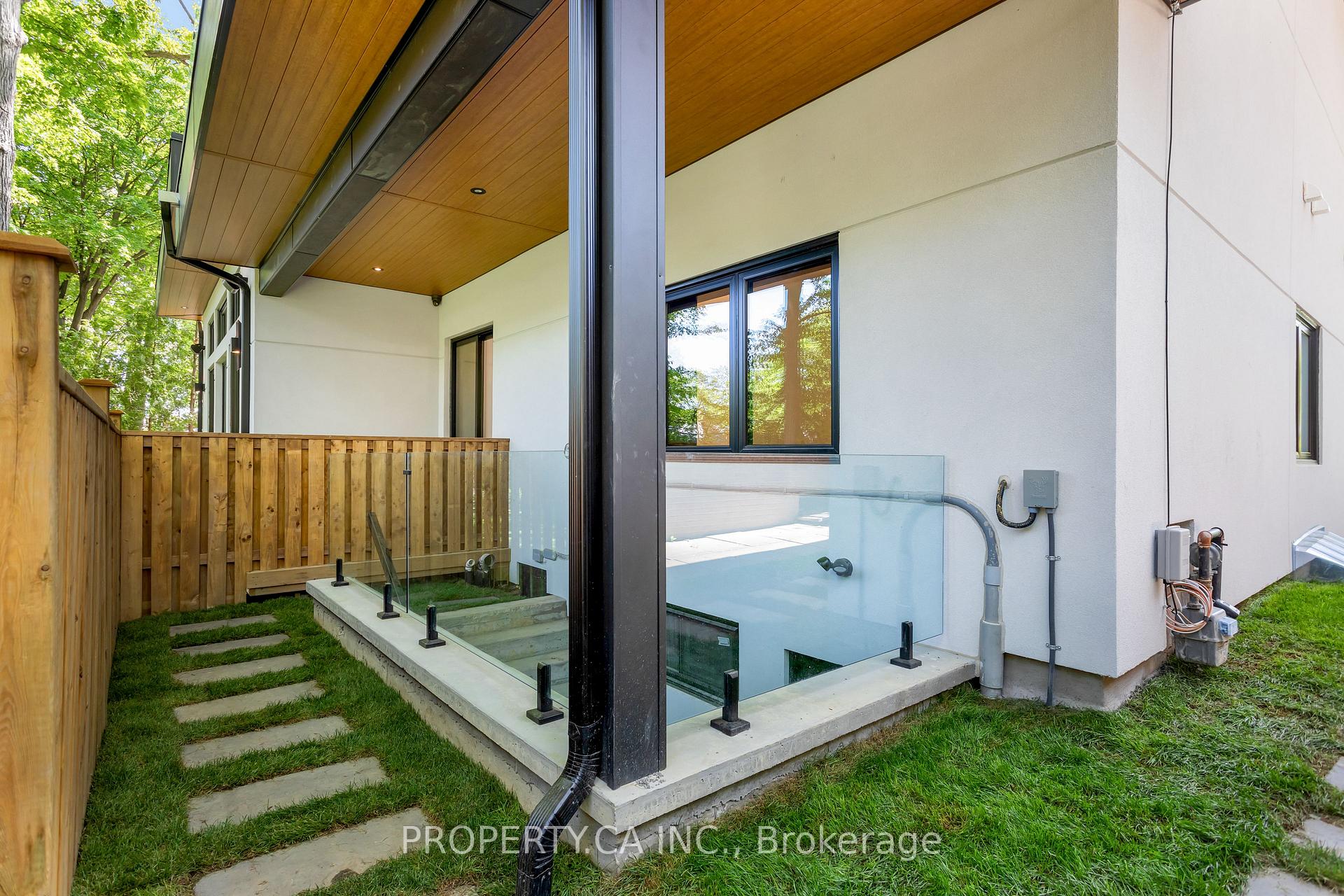 58 Farningham Crescent