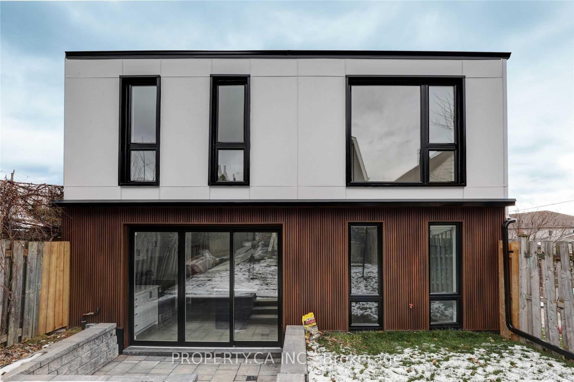 53 Eversfield Road Laneway