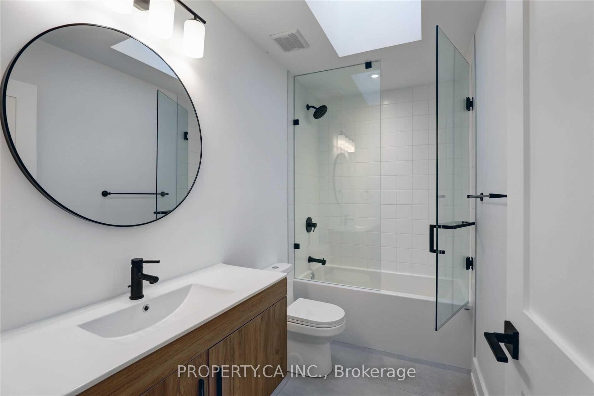 53 Eversfield Road Laneway