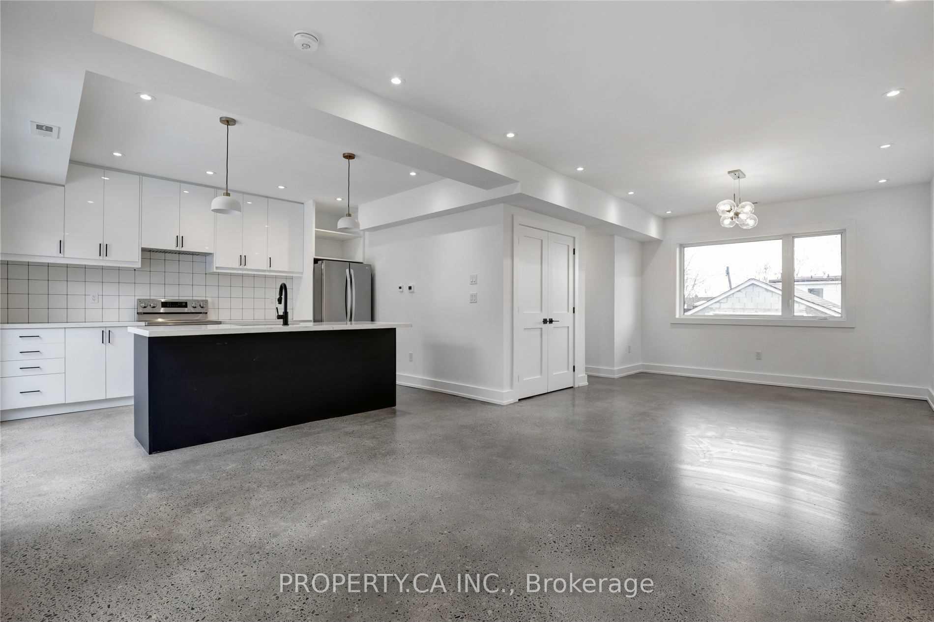 53 Eversfield Road Laneway