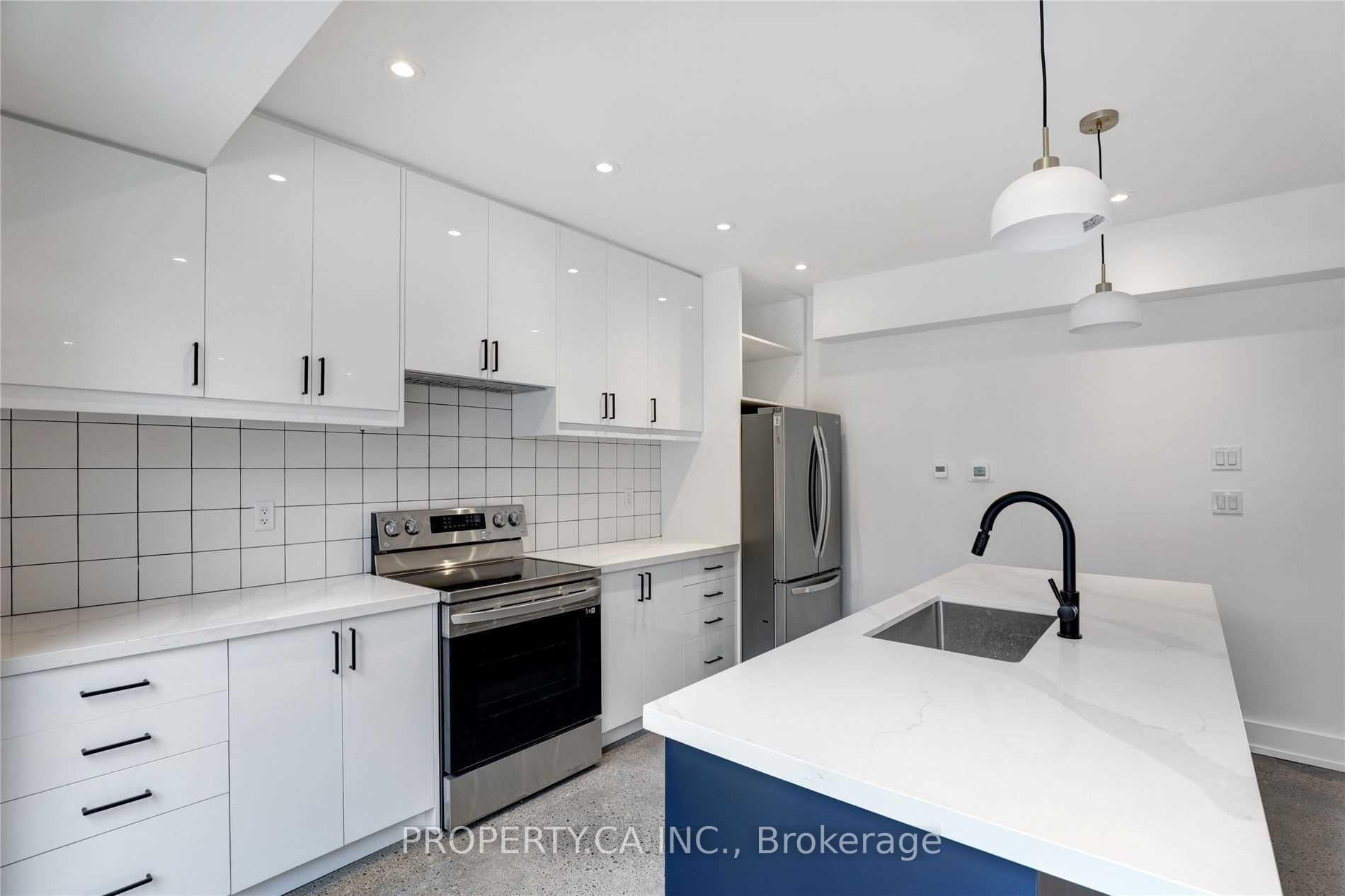 53 Eversfield Road Laneway