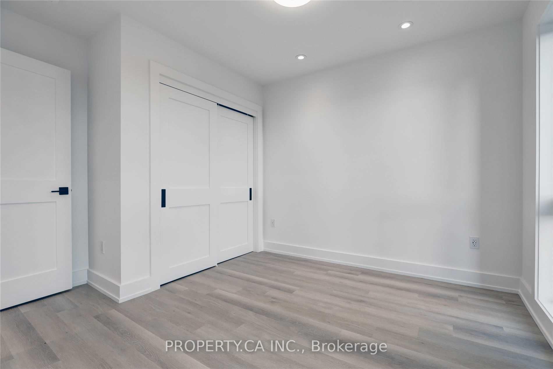 53 Eversfield Road Laneway