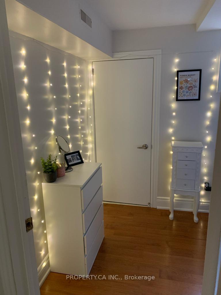 1067 Edgeleigh Avenue Lwr Lvl