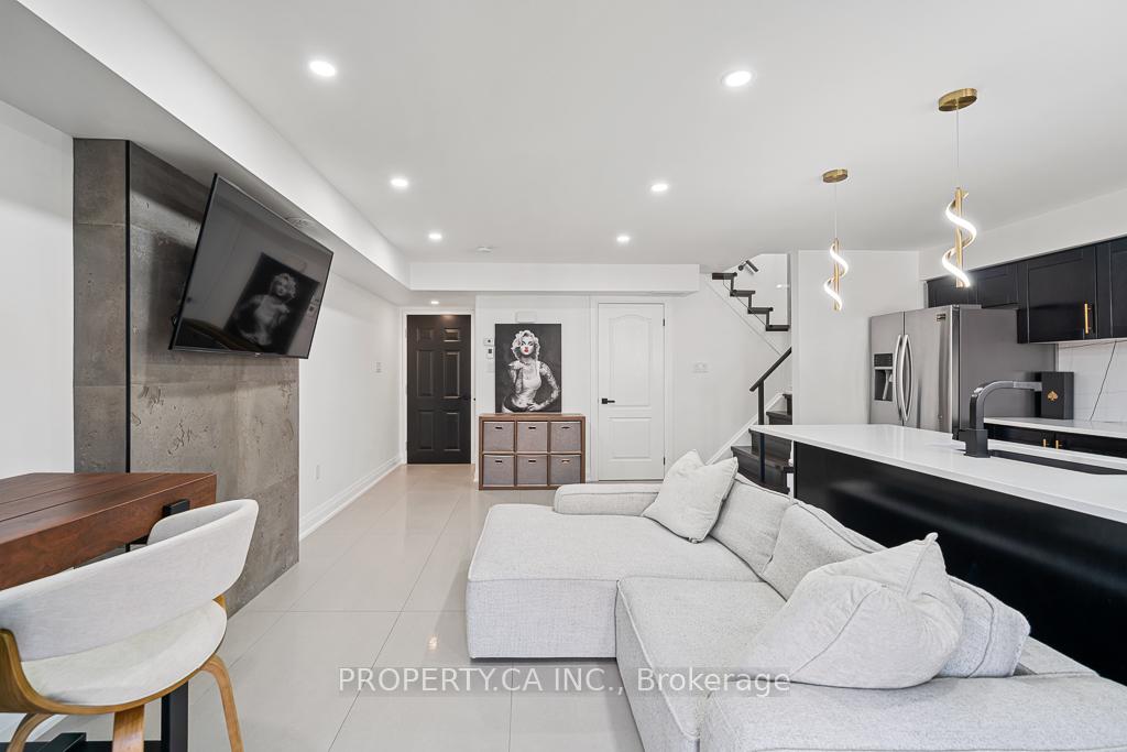 2441 Greenwich Drive 113