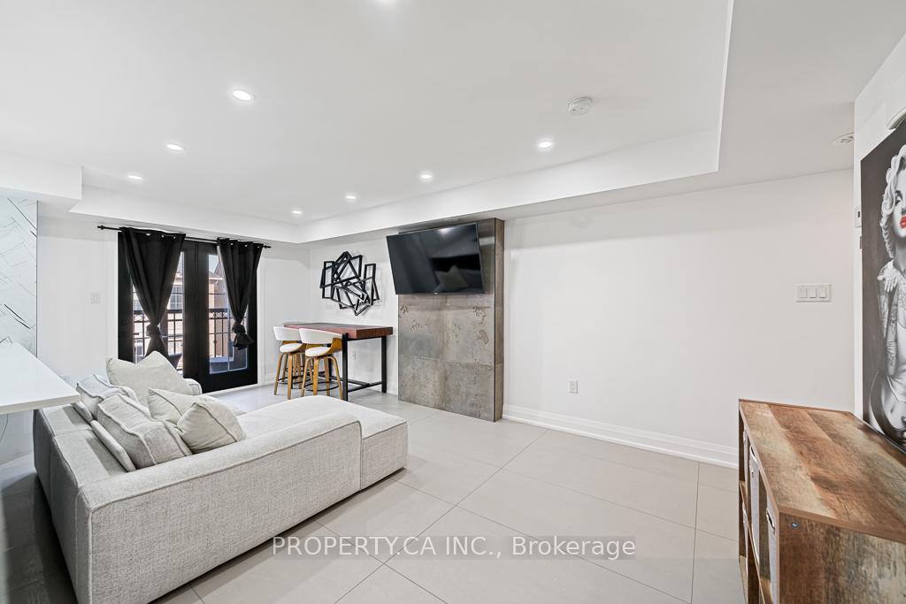 2441 Greenwich Drive 113