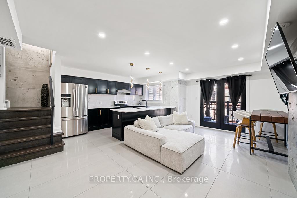 2441 Greenwich Drive 113