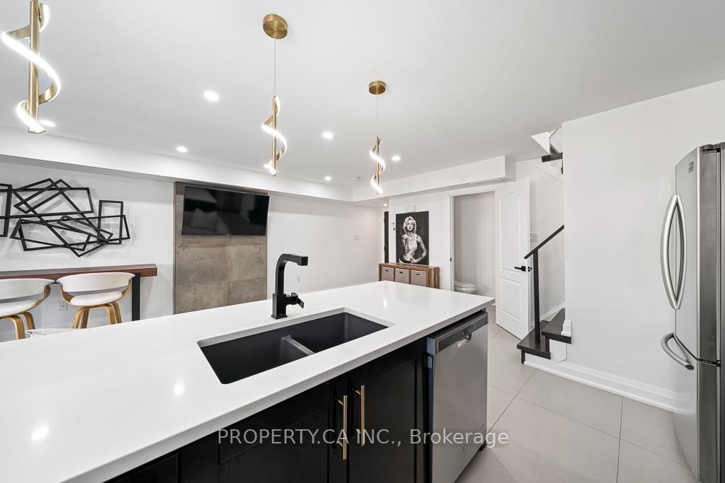 2441 Greenwich Drive 113