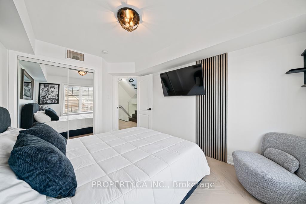 2441 Greenwich Drive 113