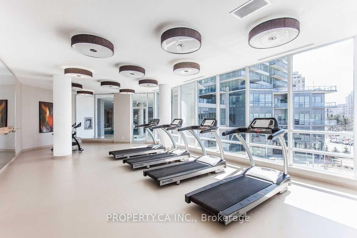 2230 Lake Shore Boulevard W 903