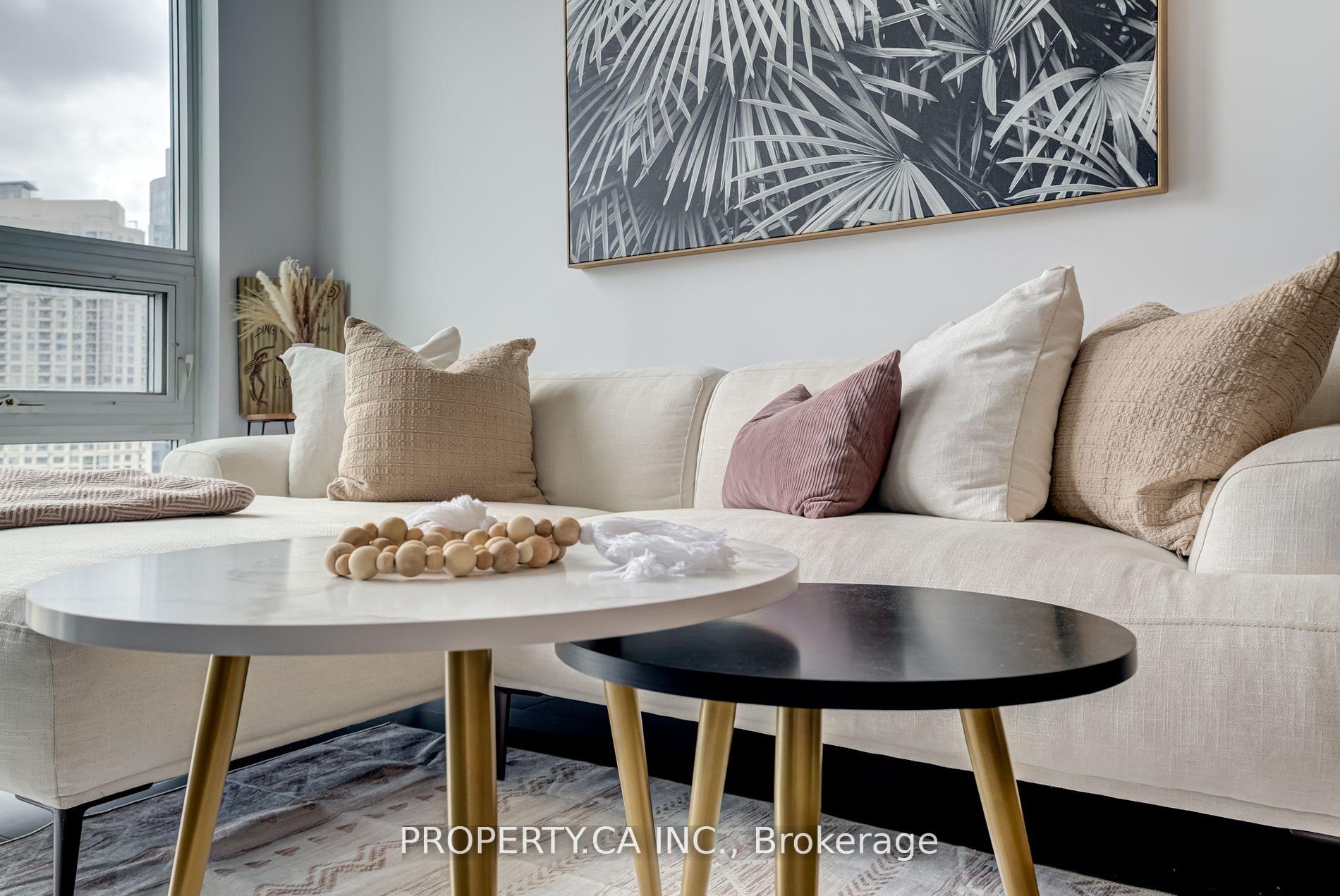 510 Curran Place E 1408