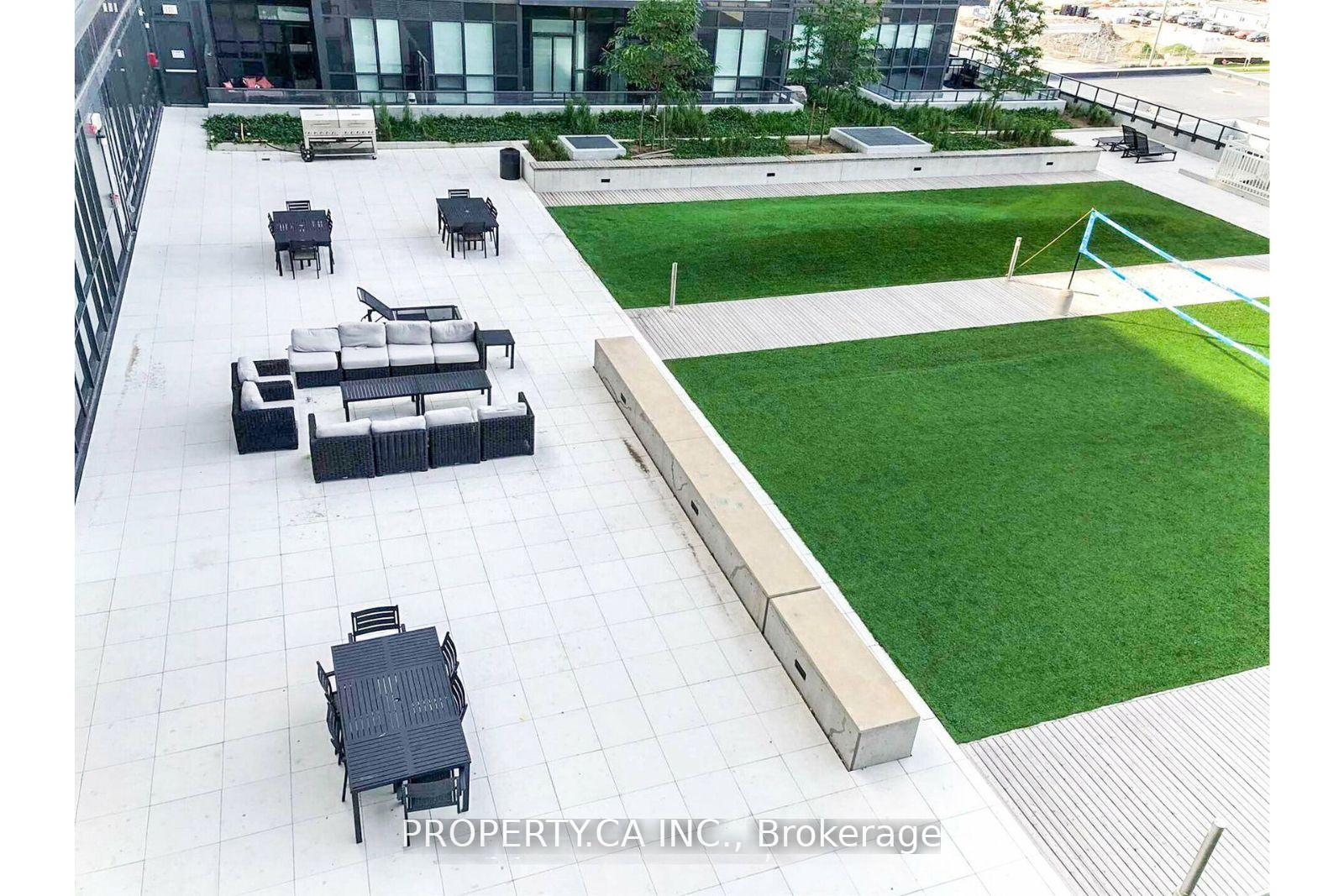 510 Curran Place E 1408