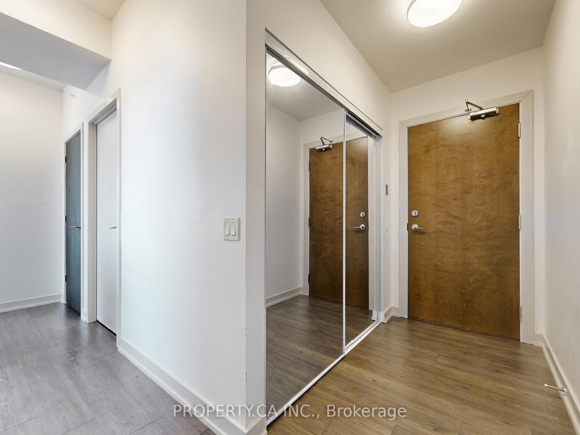 2200 Lake Shore Boulevard W 3001