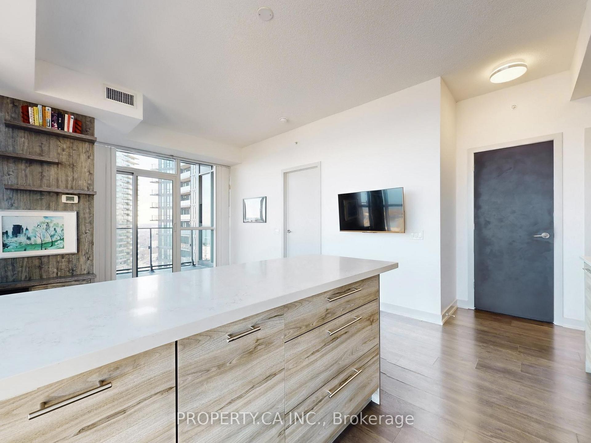 2200 Lake Shore Boulevard W 3001