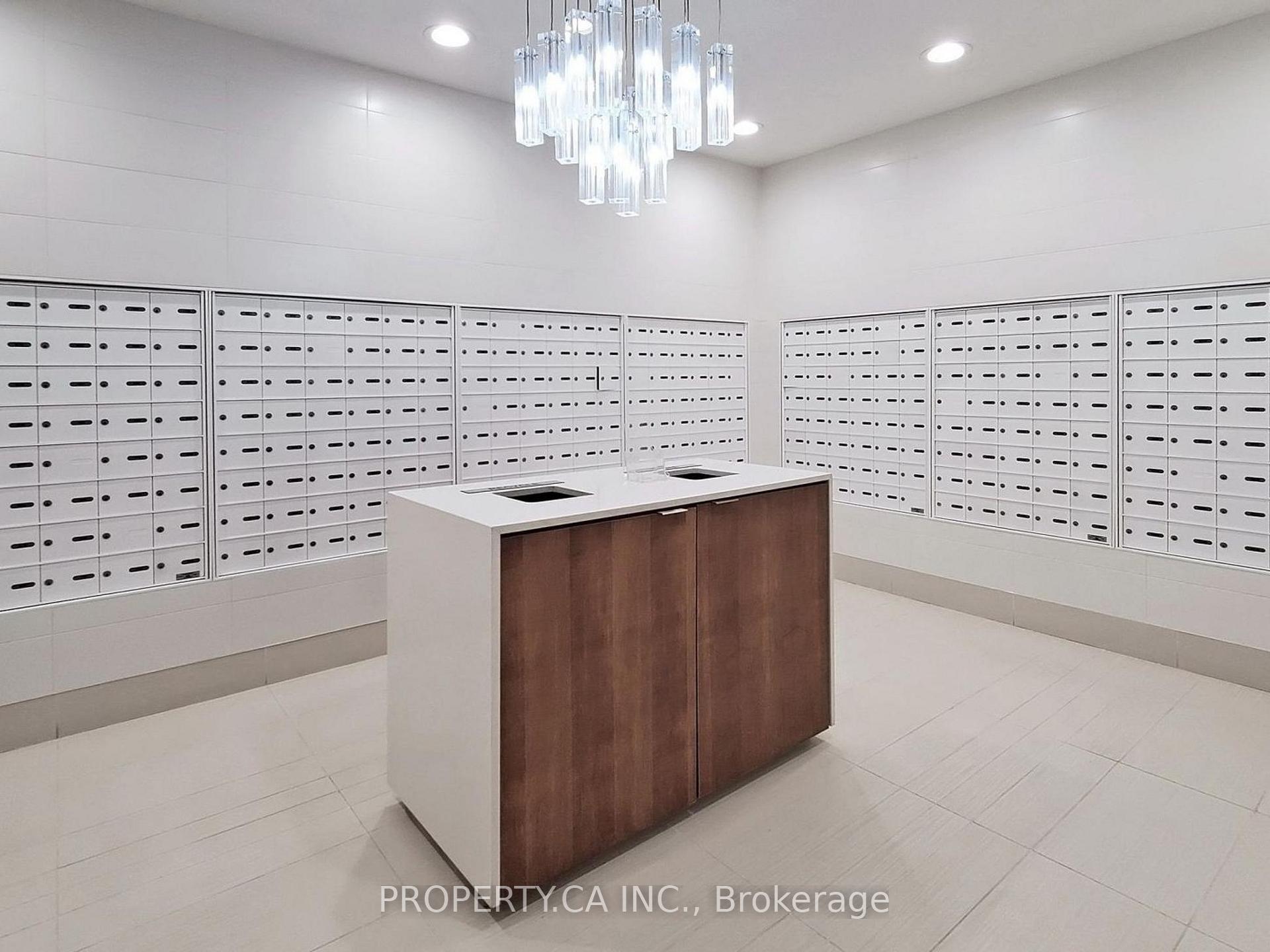 2200 Lake Shore Boulevard W 3001