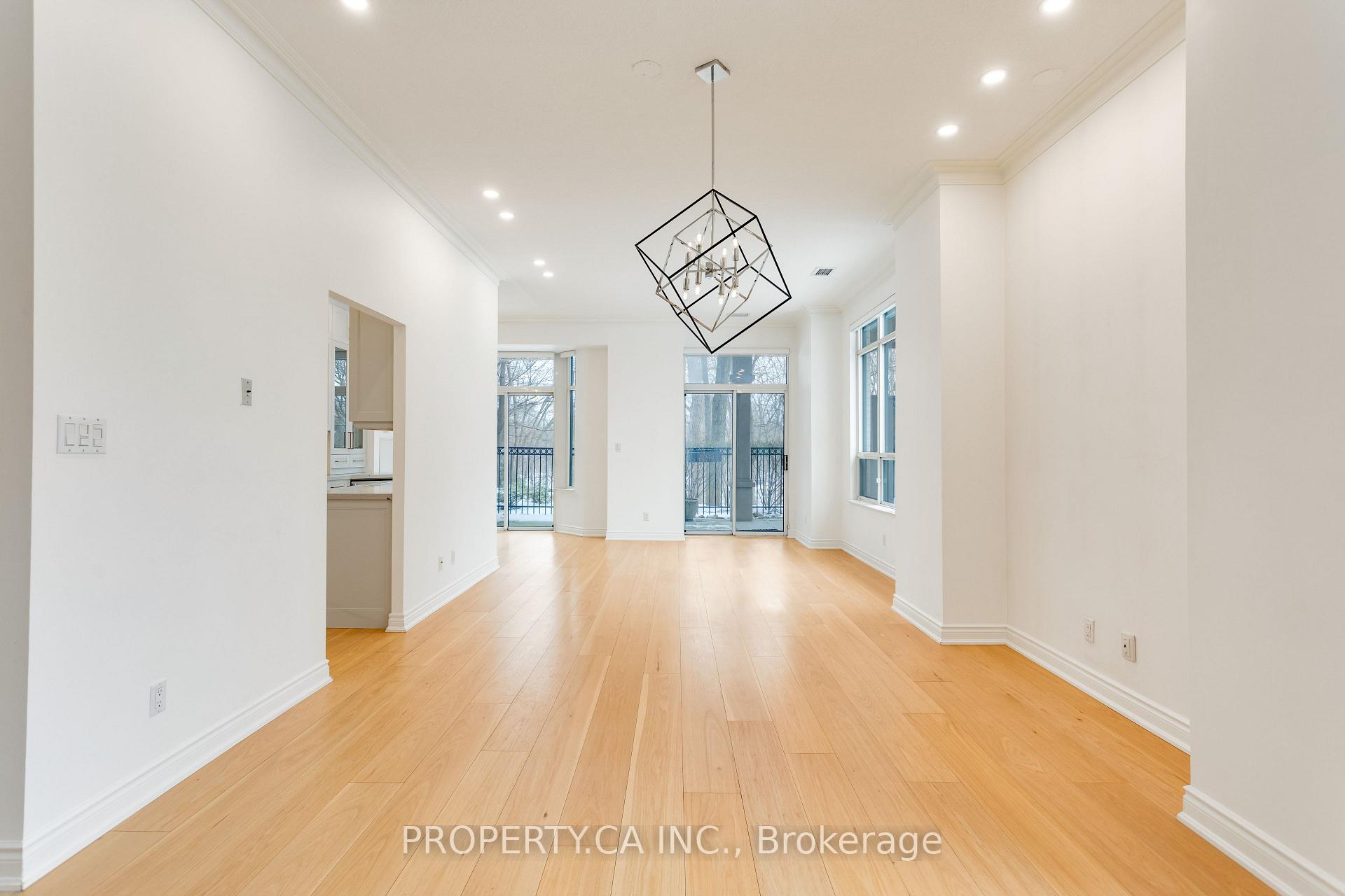 2 Aberfoyle Crescent 105