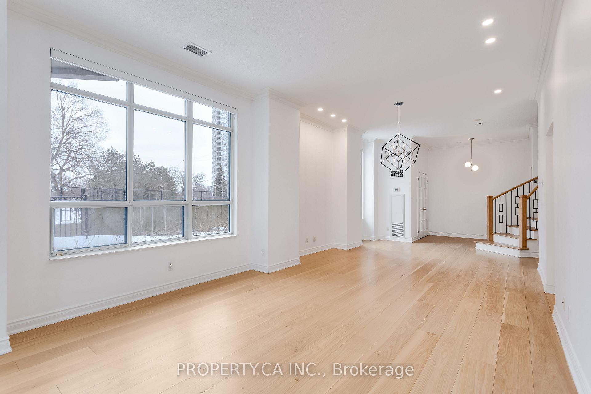 2 Aberfoyle Crescent 105