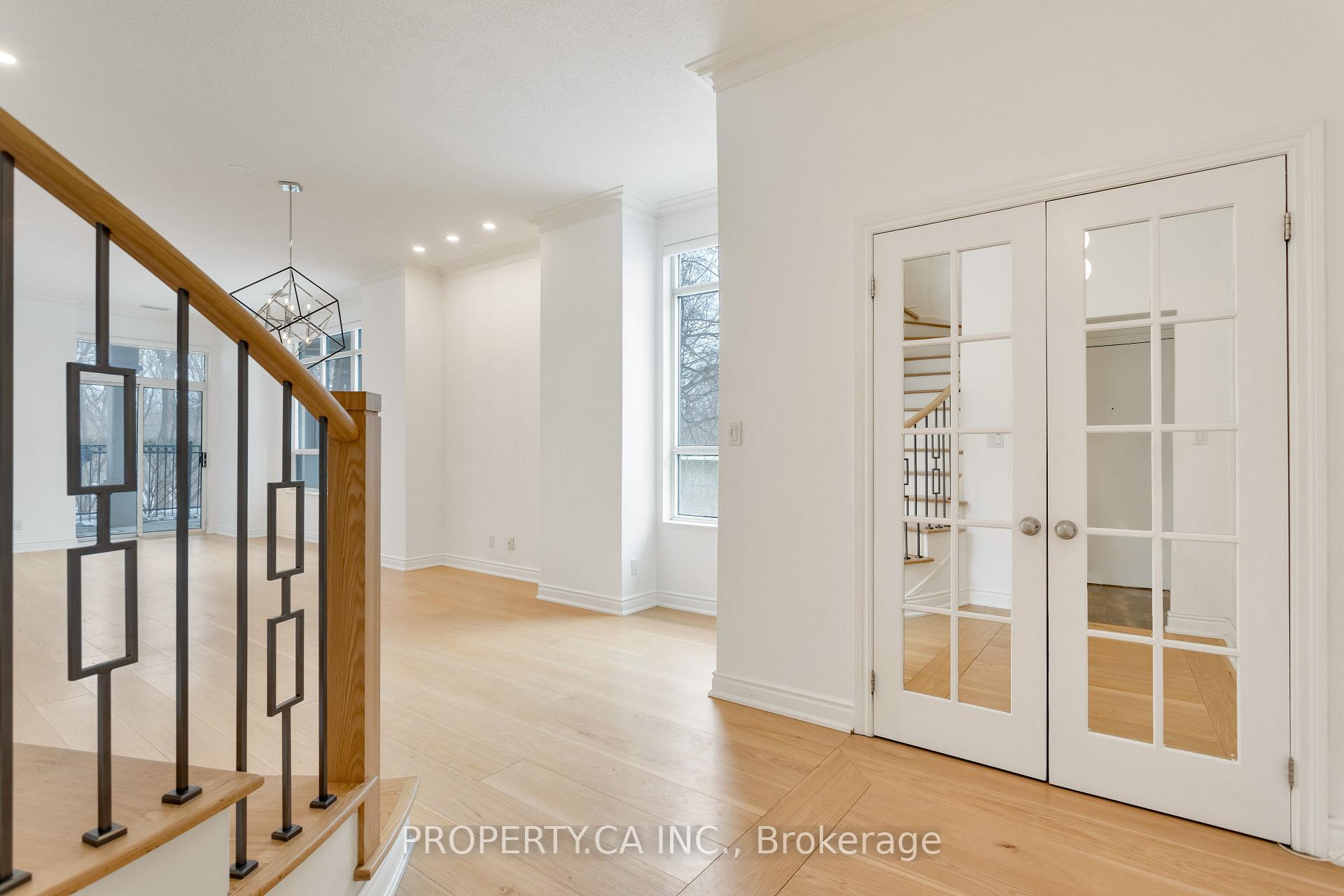 2 Aberfoyle Crescent 105