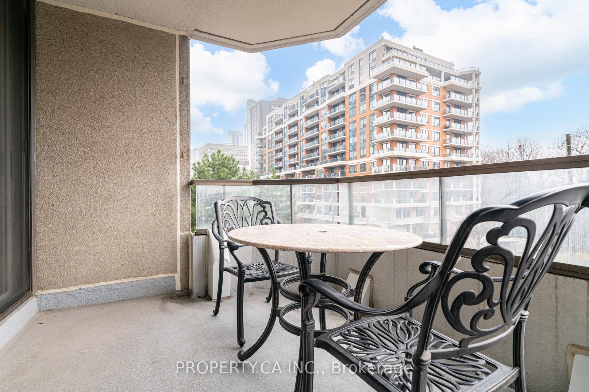 1 Aberfoyle Crescent 410