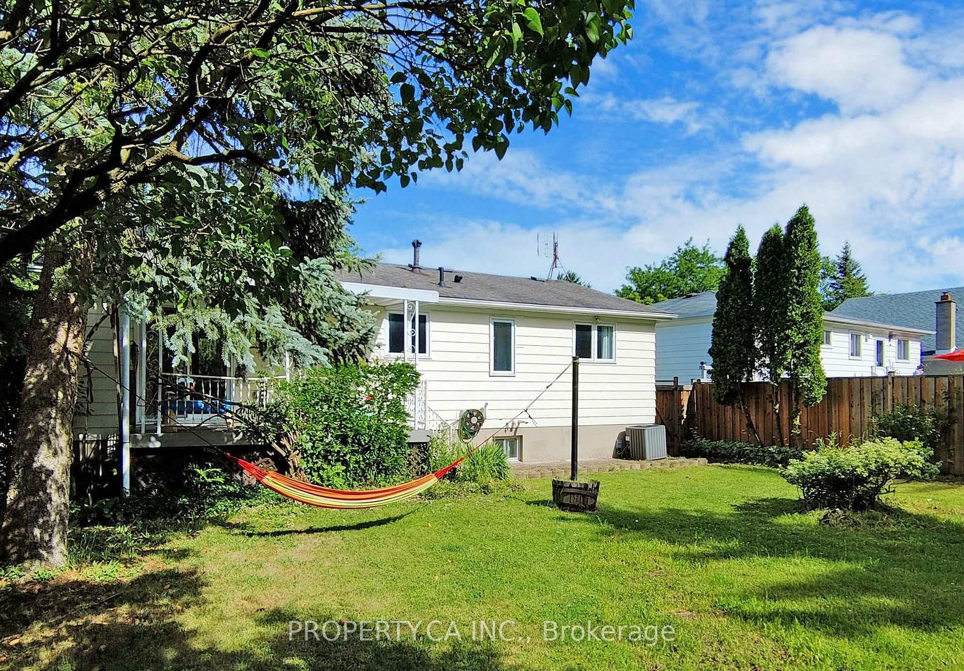 2221 Buttonbush Crescent Main