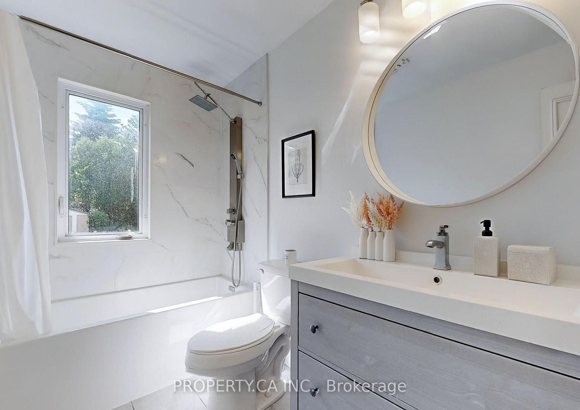 2221 Buttonbush Crescent Main