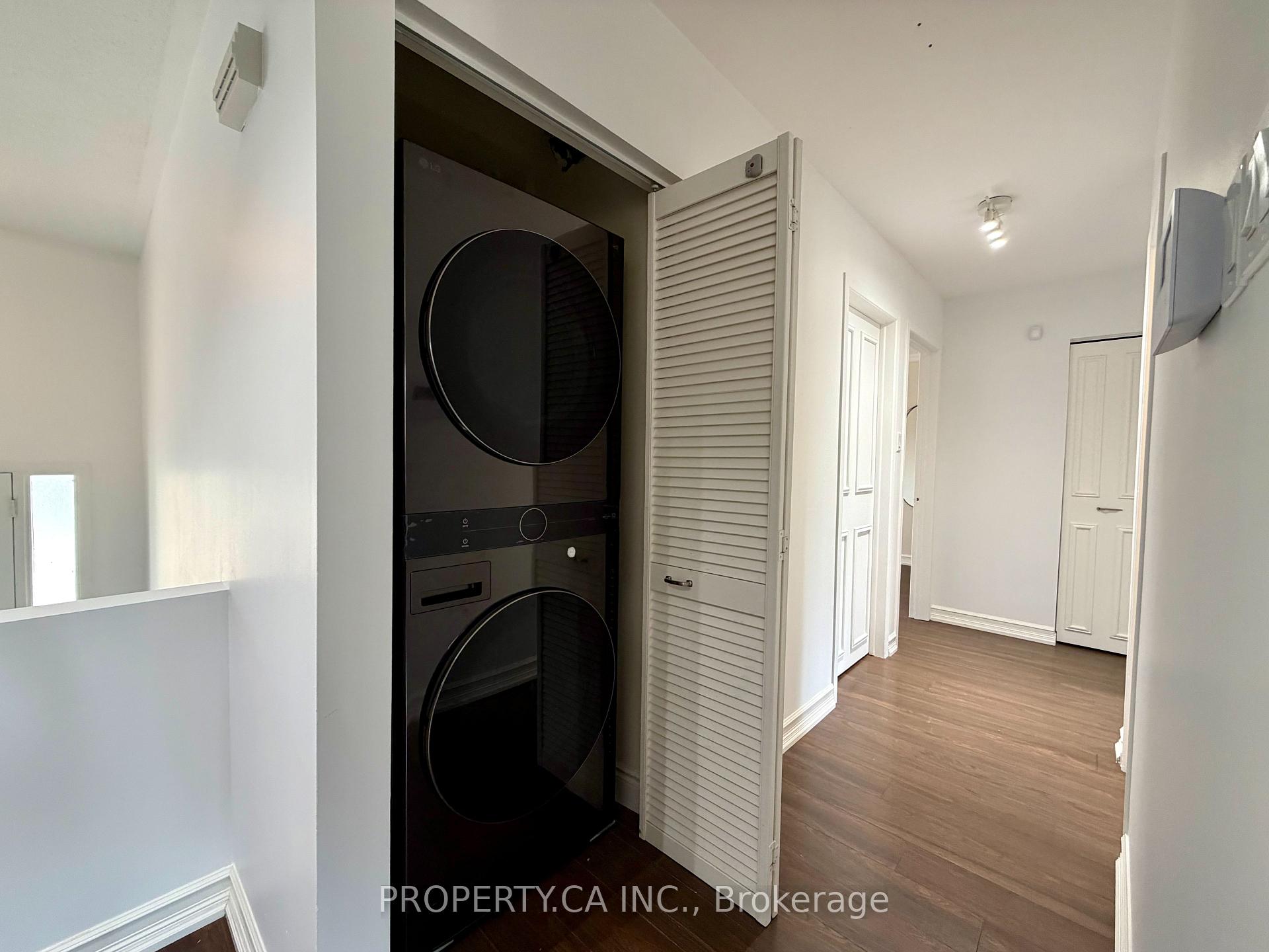 2221 Buttonbush Crescent Main