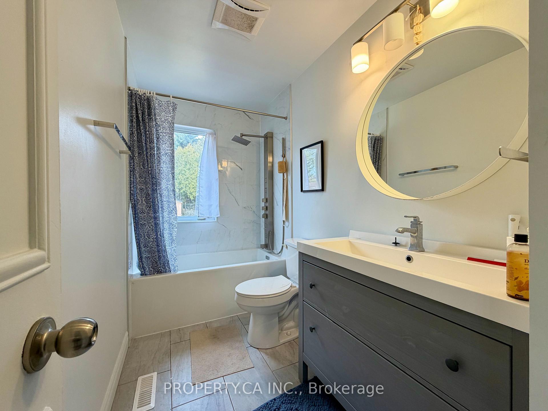 2221 Buttonbush Crescent Main