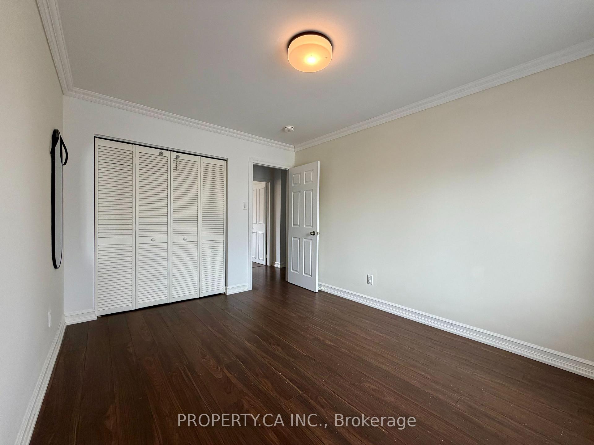 2221 Buttonbush Crescent Main