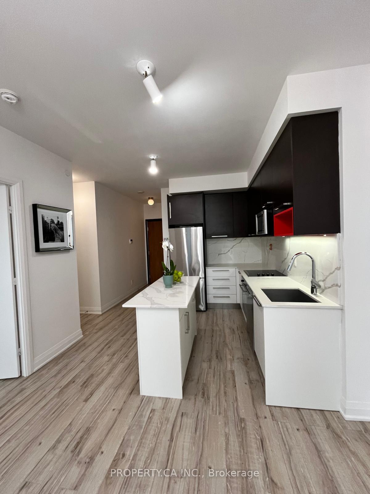 36 Park Lawn Road 1207