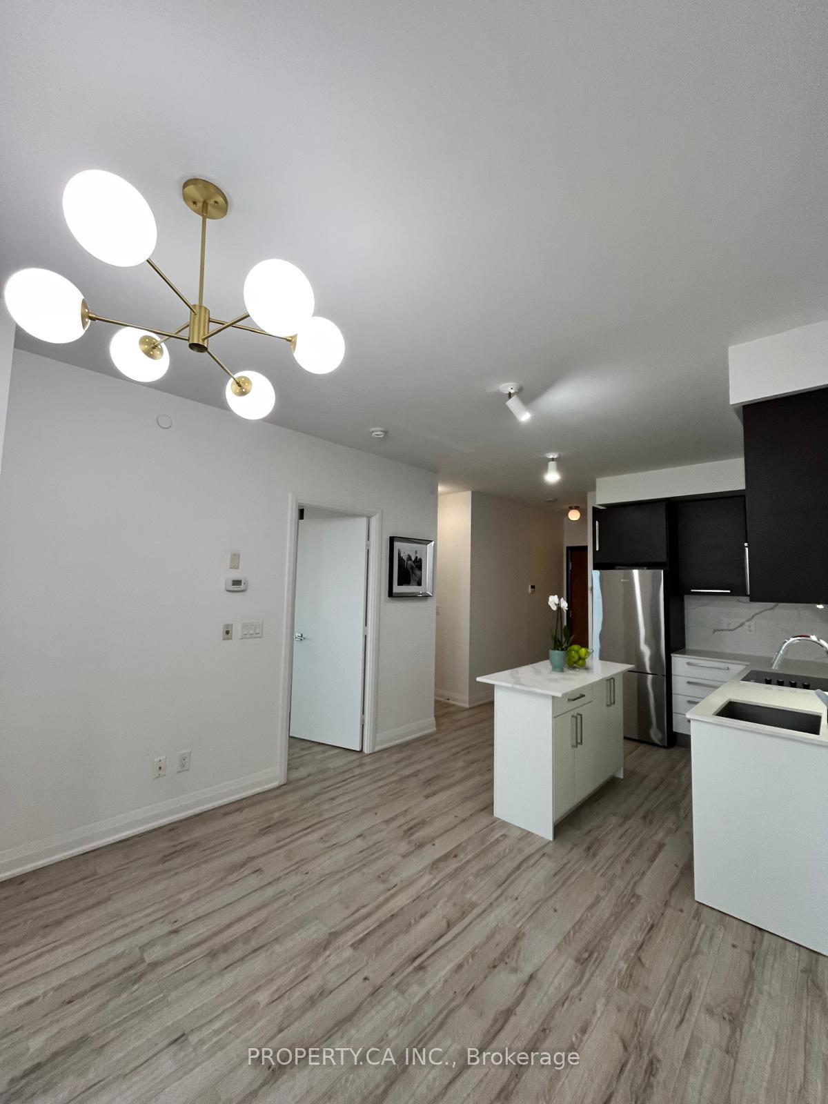 36 Park Lawn Road 1207