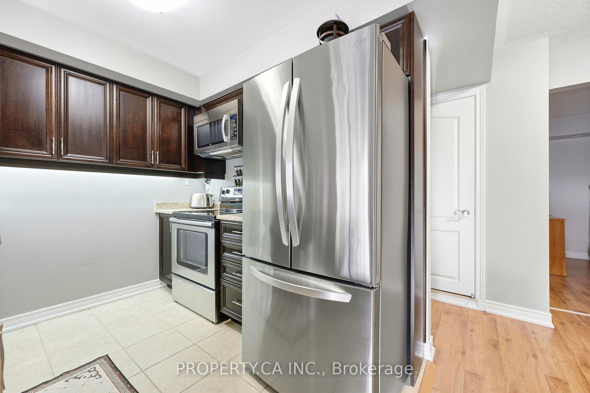 157 Isaac Devins Boulevard 6