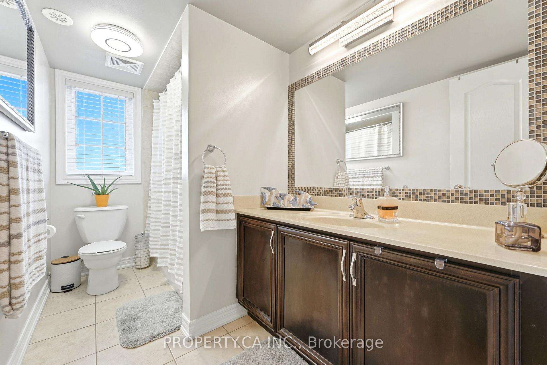157 Isaac Devins Boulevard 6