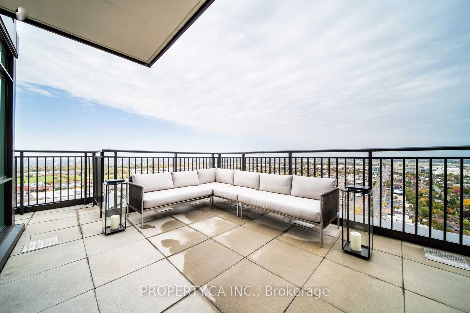 830 Lawrence Avenue W 2802