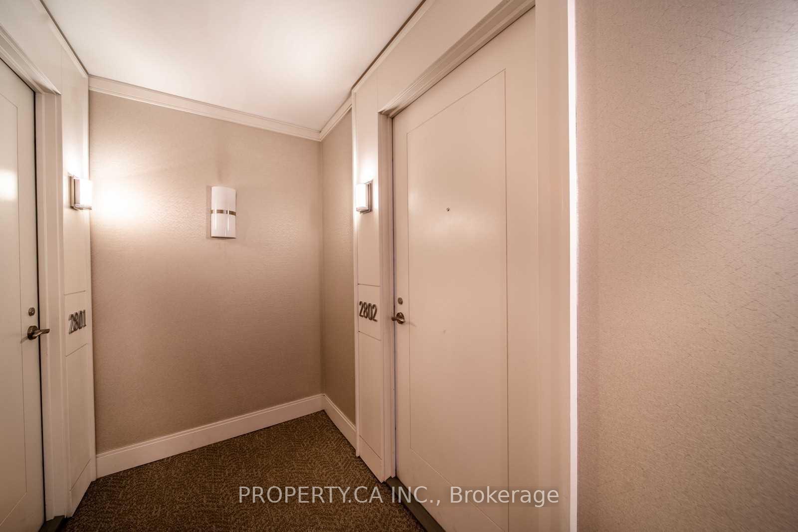 830 Lawrence Avenue W 2802