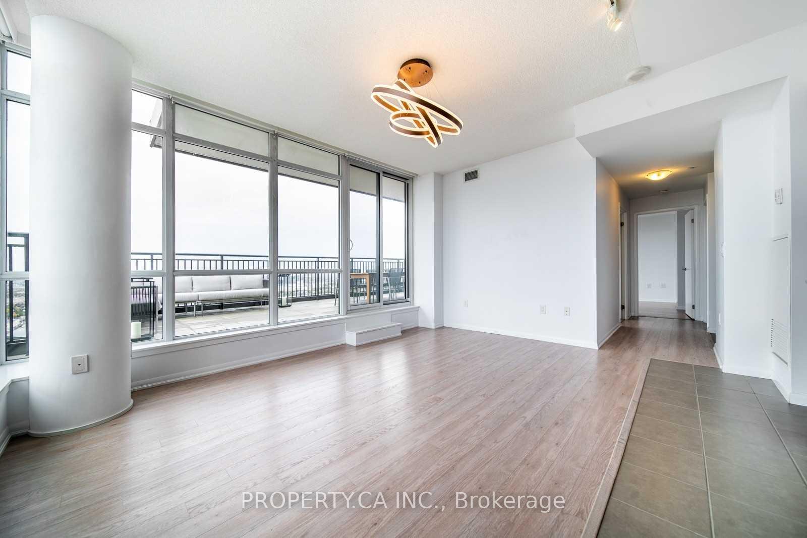 830 Lawrence Avenue W 2802