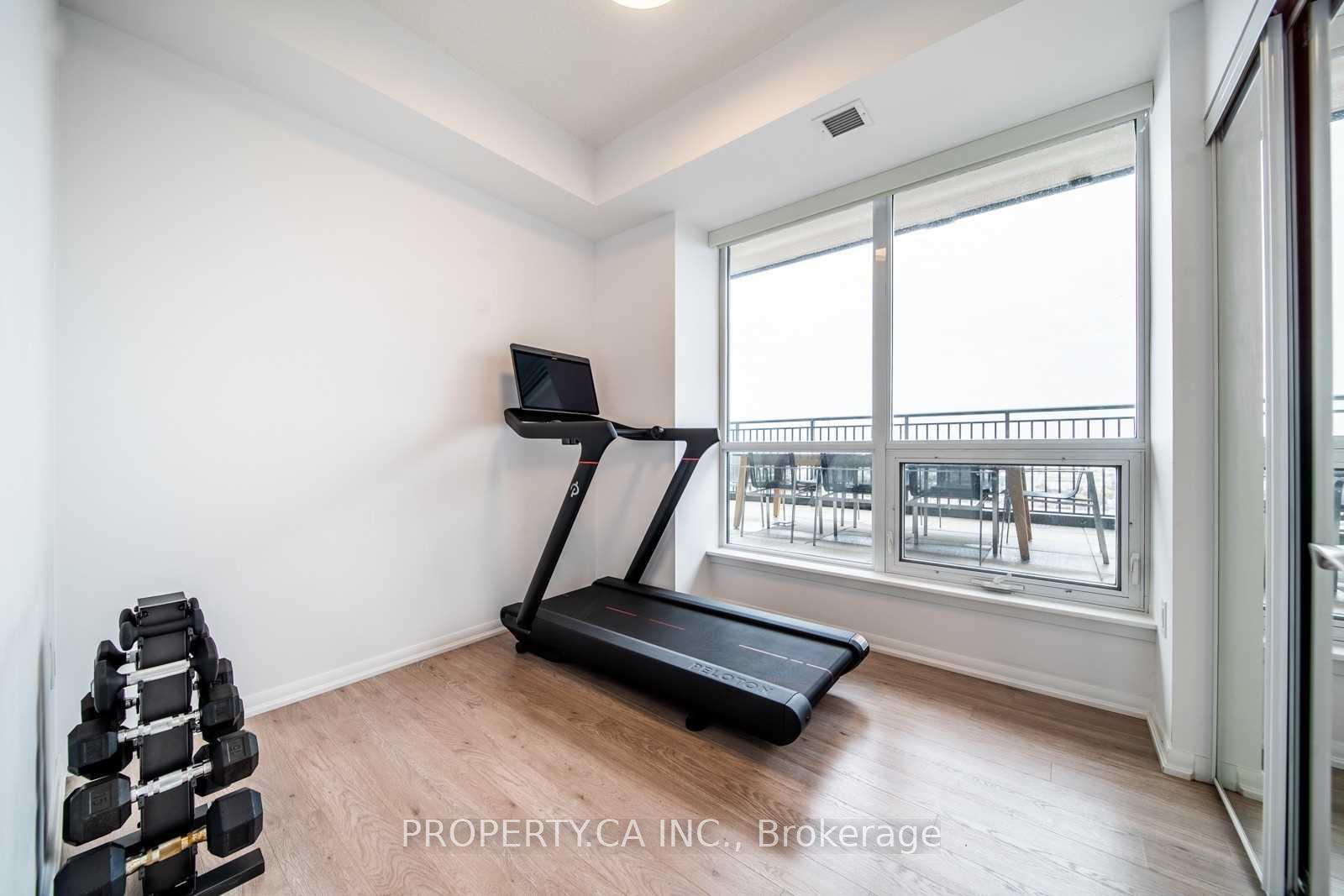 830 Lawrence Avenue W 2802