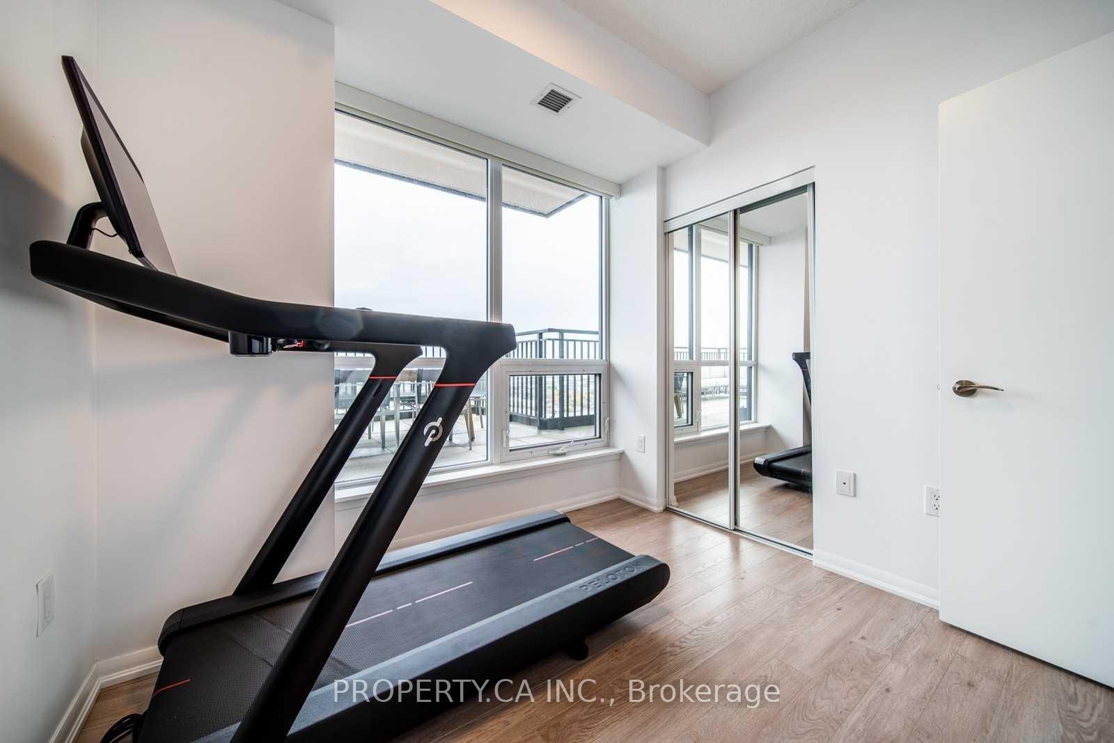 830 Lawrence Avenue W 2802