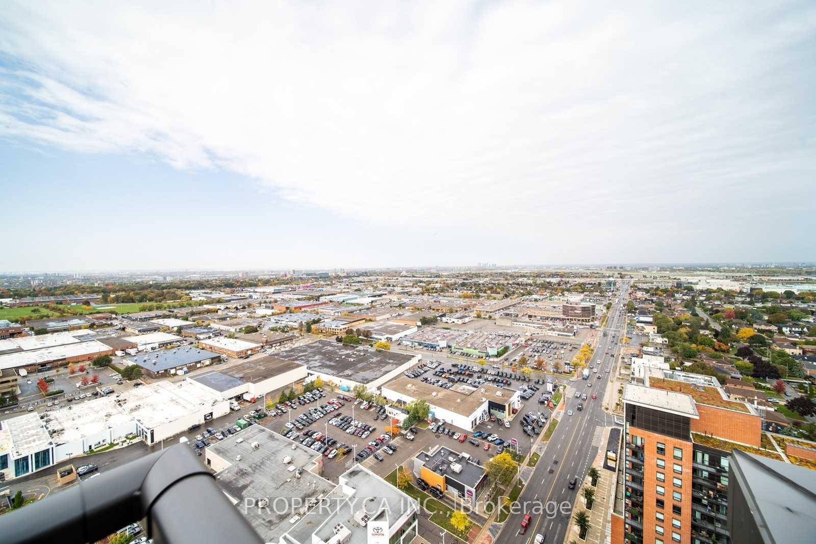 830 Lawrence Avenue W 2802