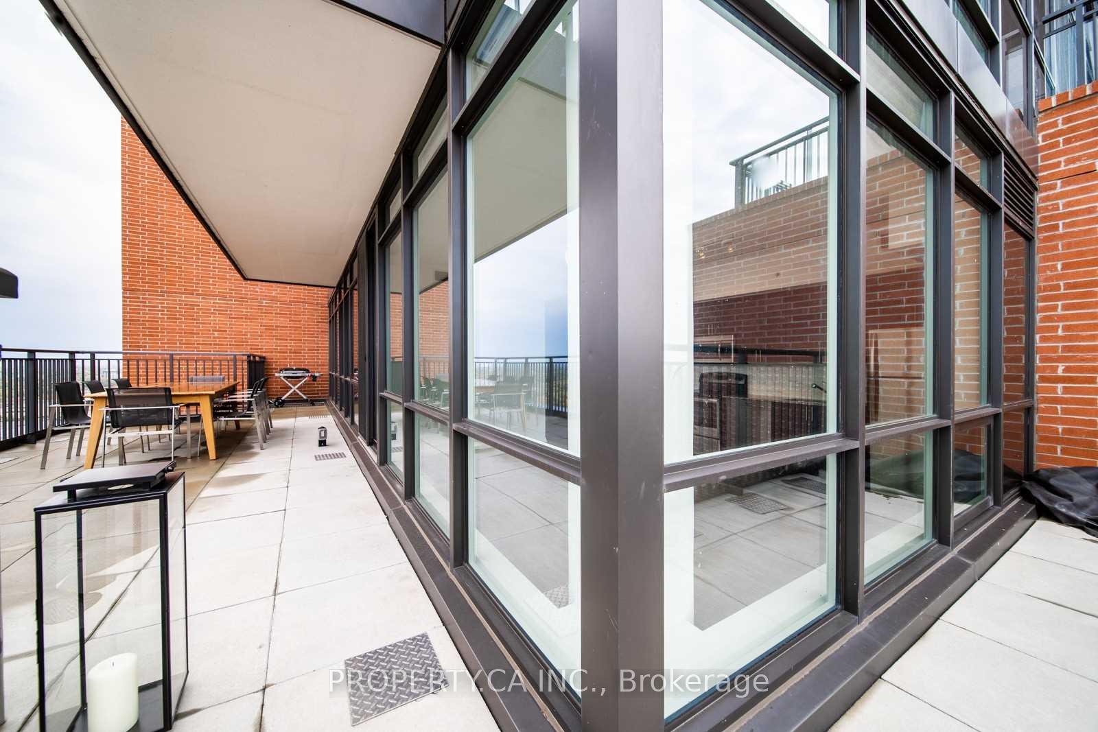 830 Lawrence Avenue W 2802