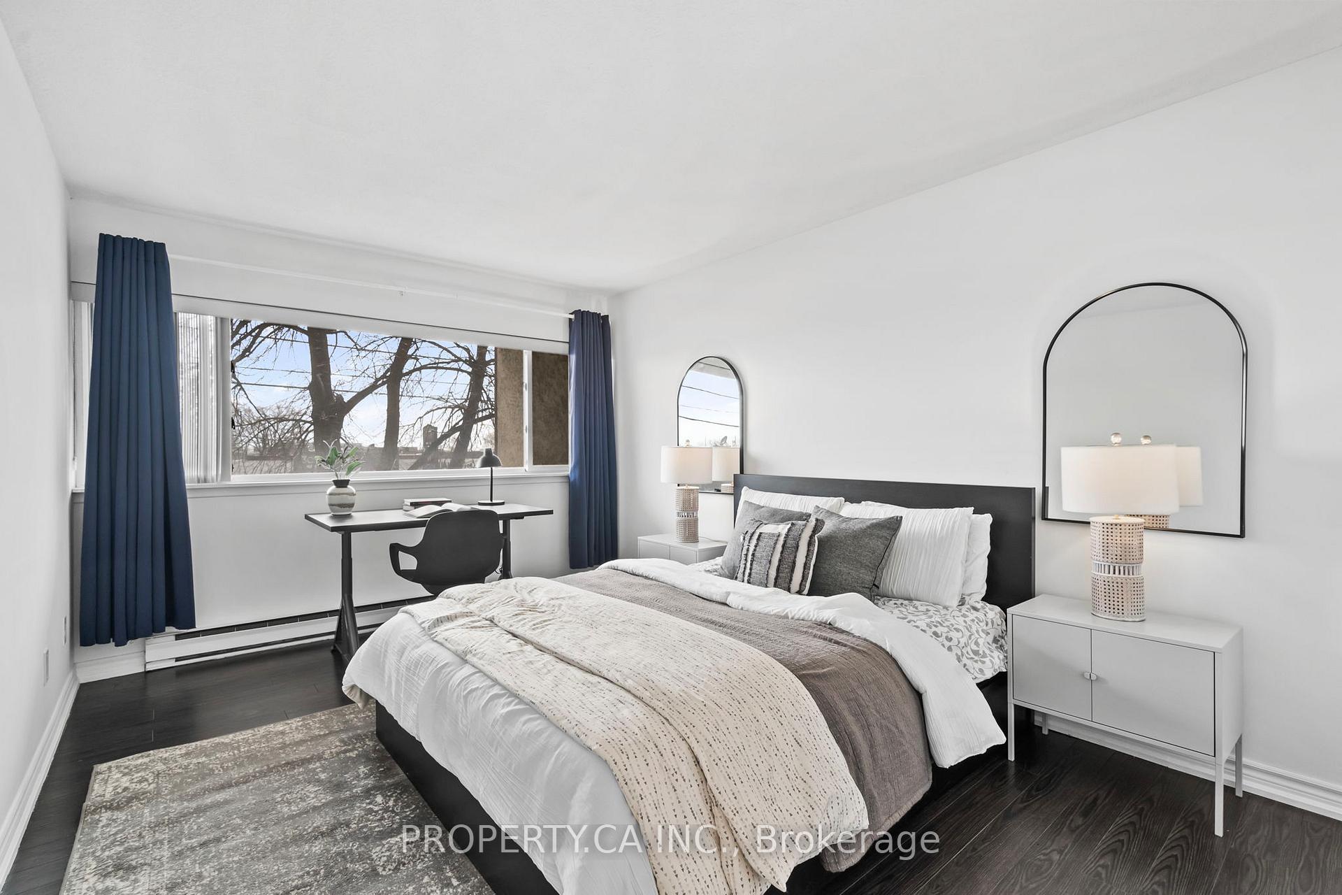 1055 Dundas Street E 179