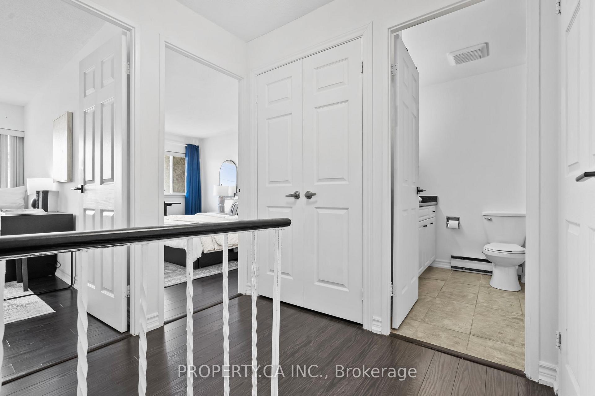 1055 Dundas Street E 179