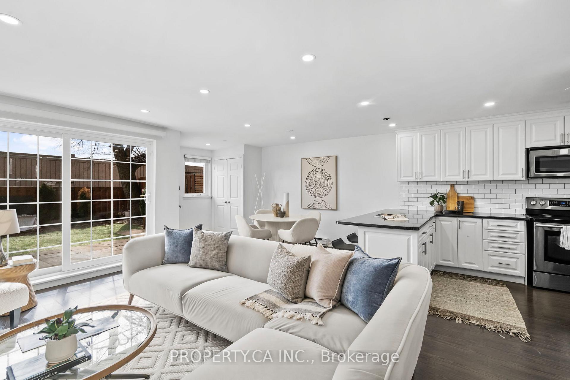 1055 Dundas Street E 179