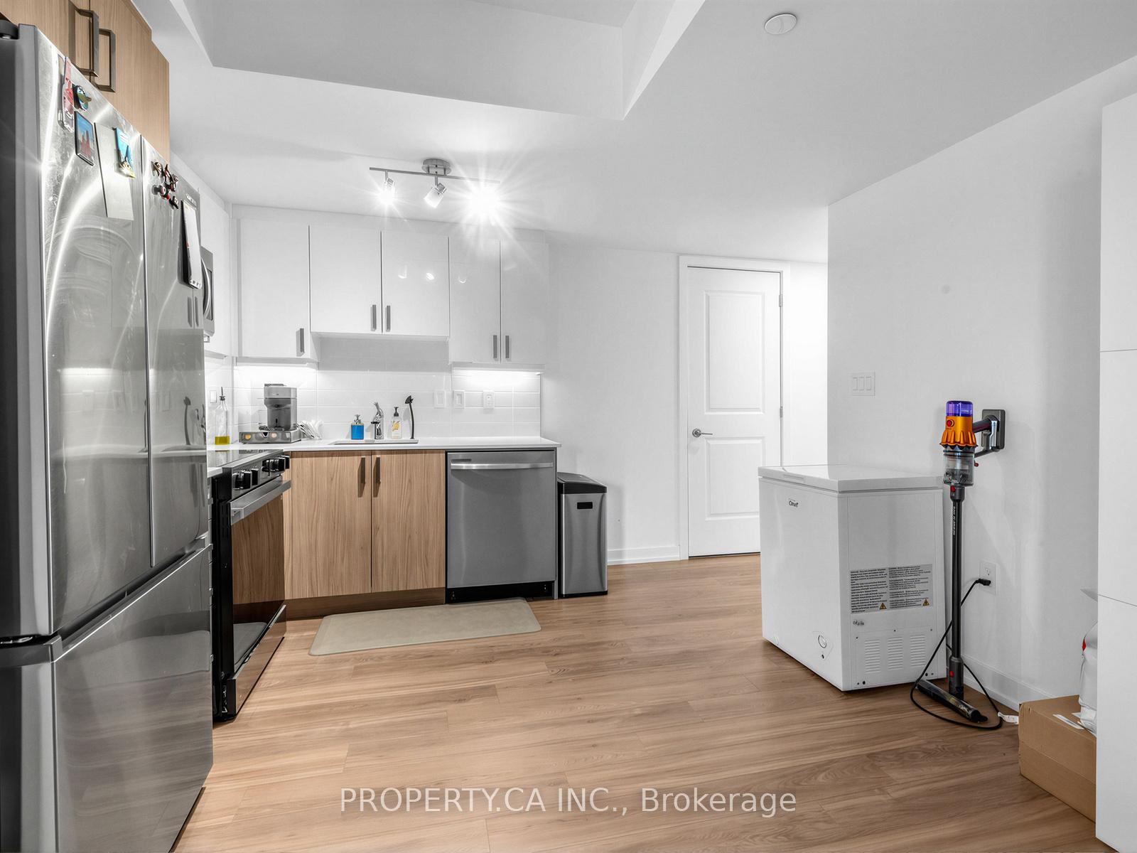 556 Marlee Avenue 225