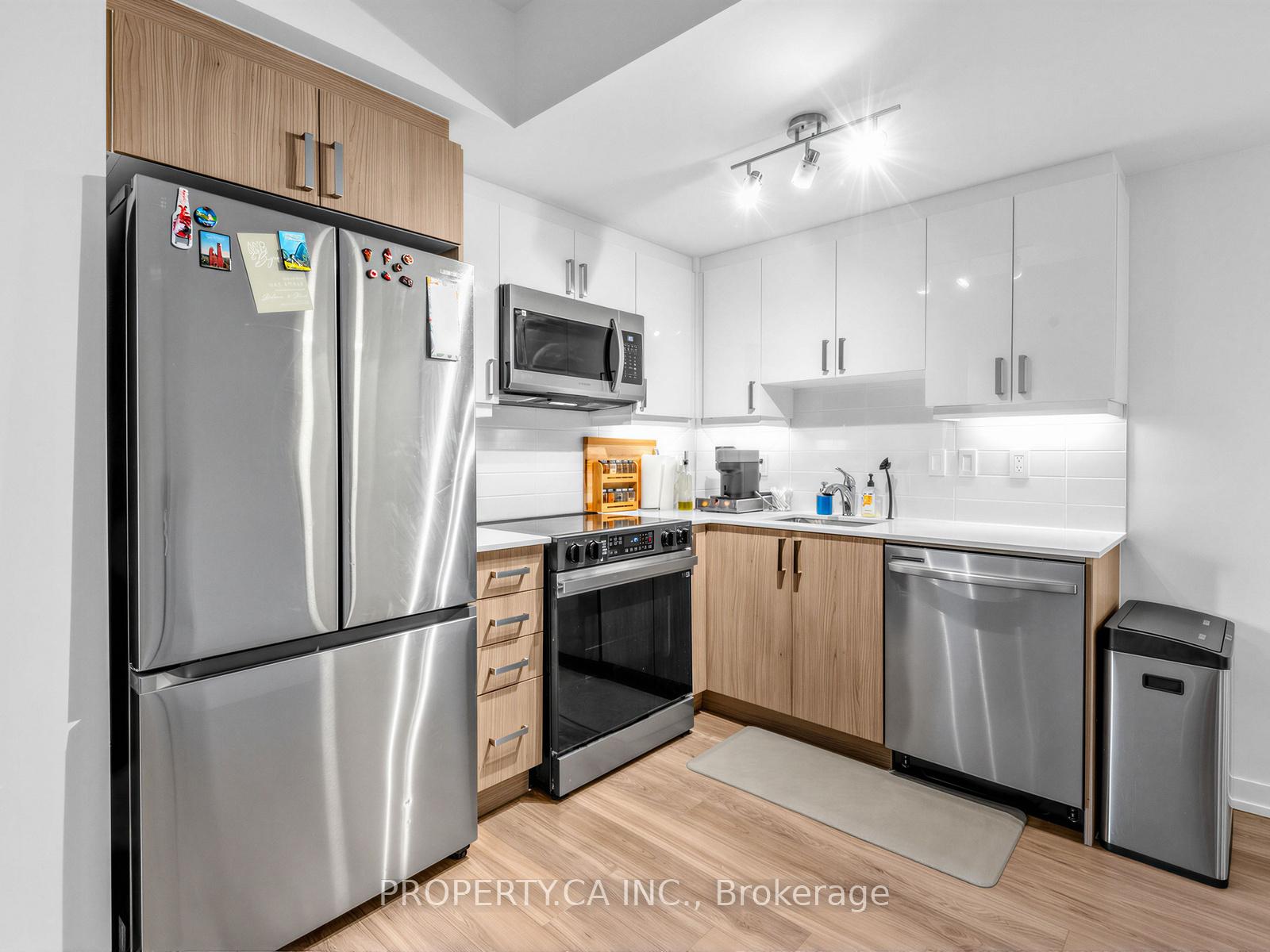 556 Marlee Avenue 225