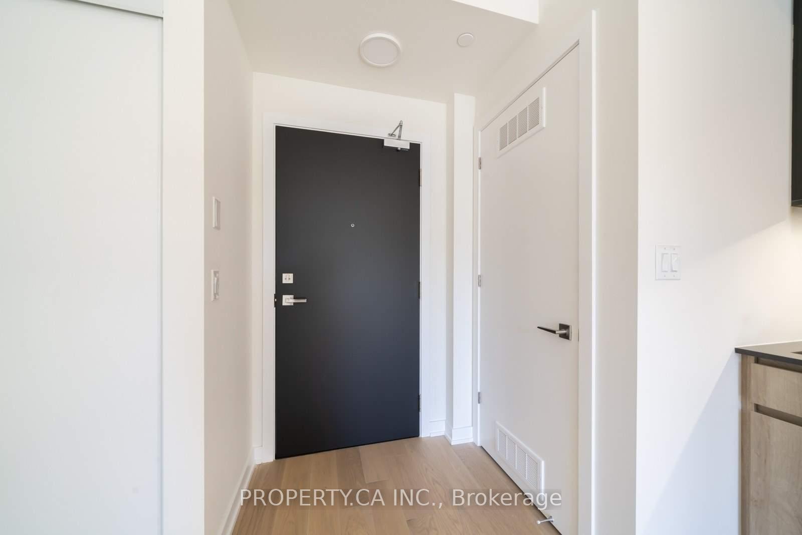 430 Roncesvalles Avenue 205