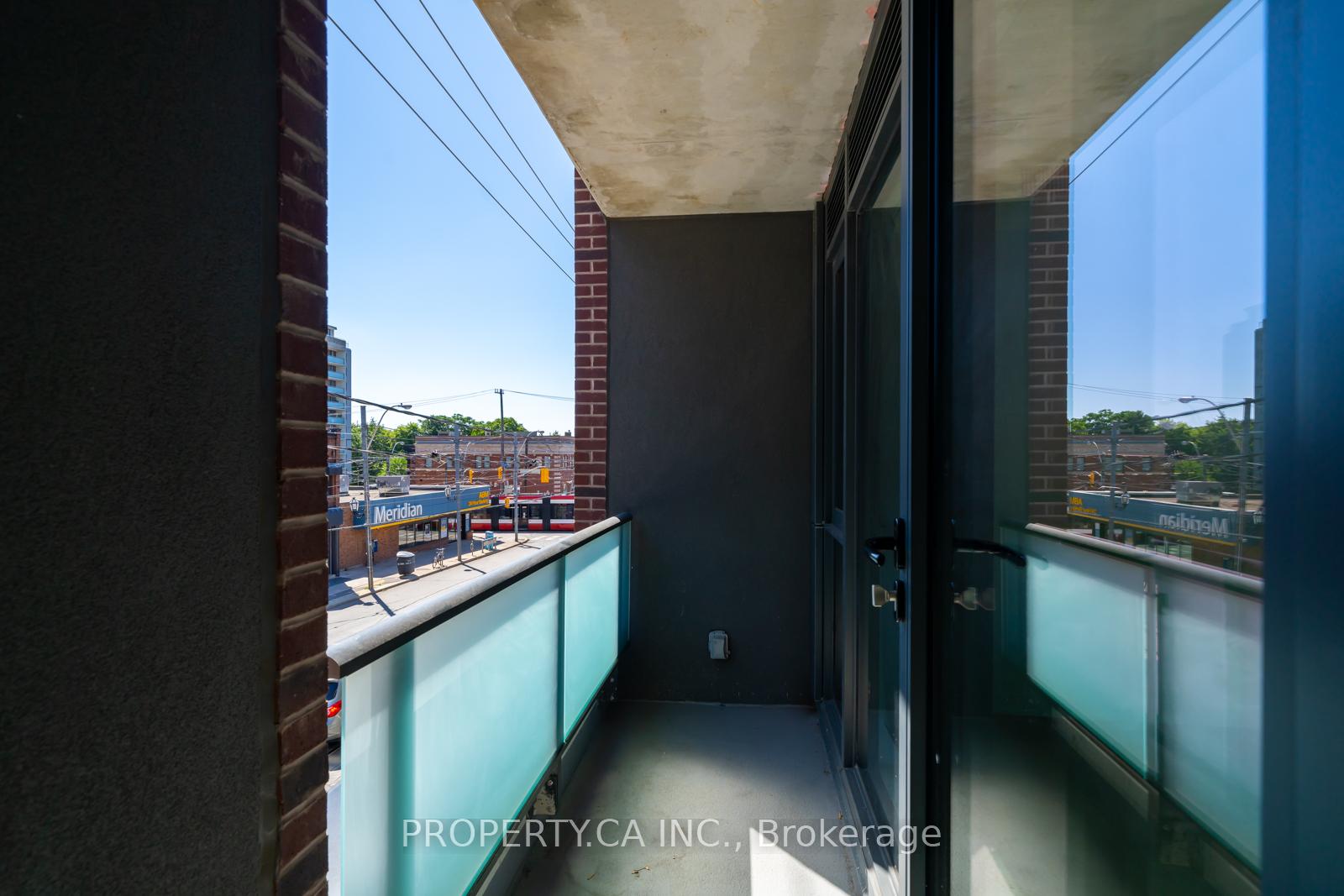 430 Roncesvalles Avenue 205