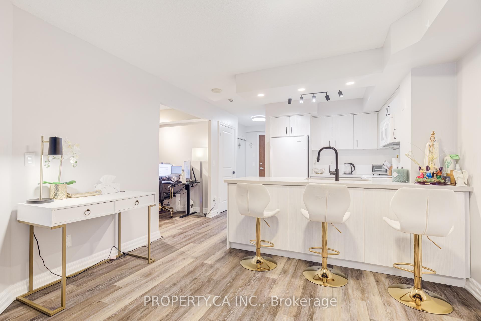 4090 Living Arts Drive 904