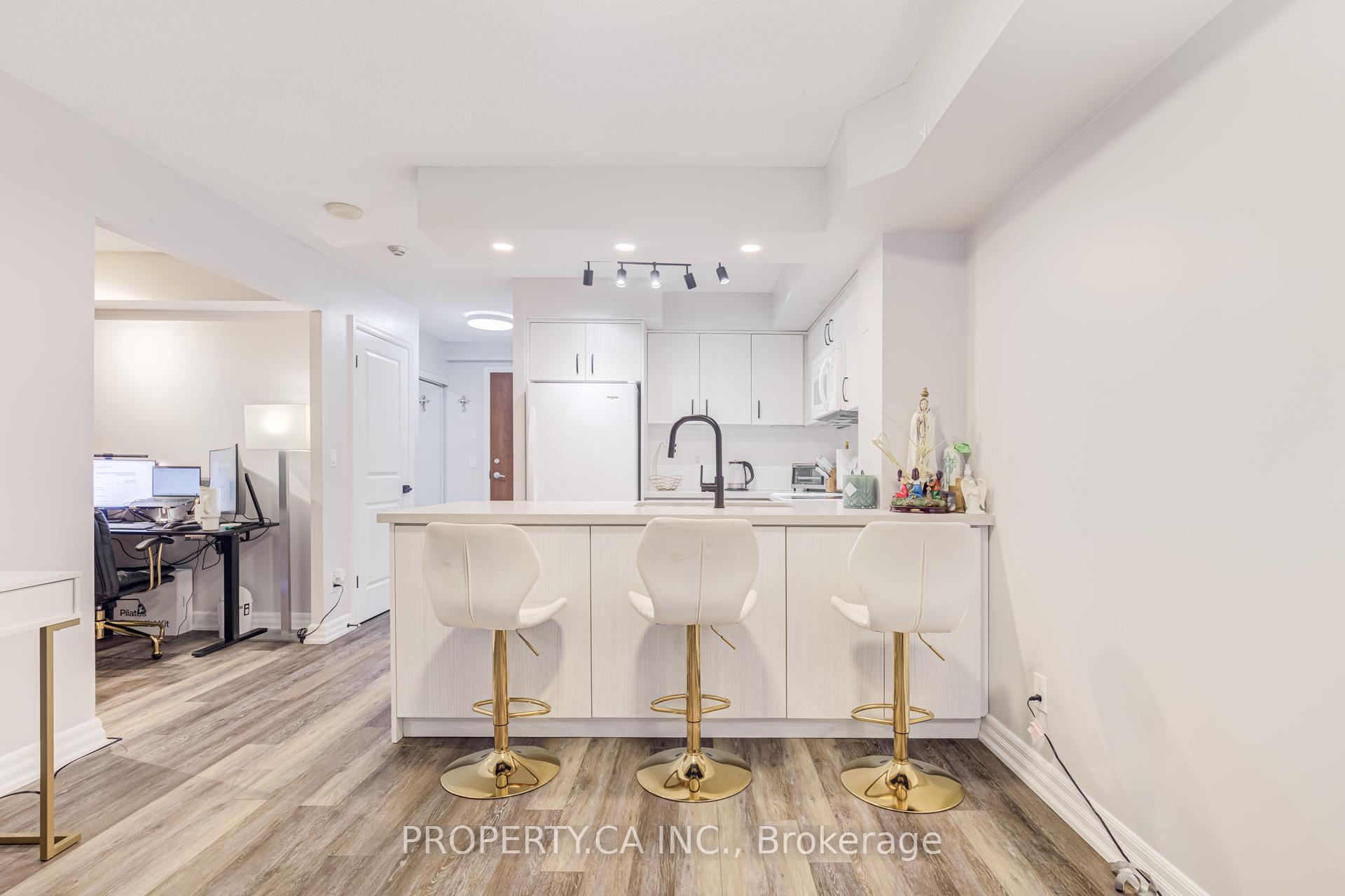 4090 Living Arts Drive 904