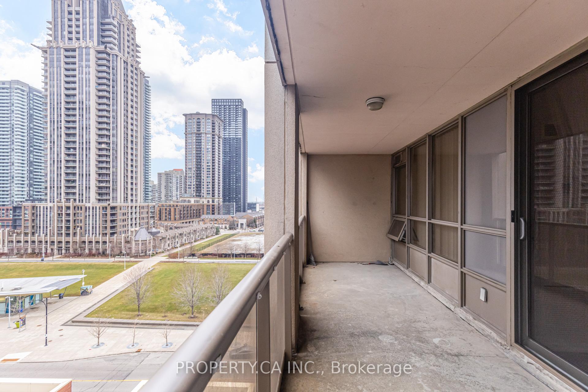 4090 Living Arts Drive 904